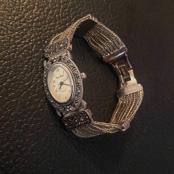 Pierre Nicol vintage Ladies Wrist Watch oval face rhinestones unique chain - Picture 7 of 10